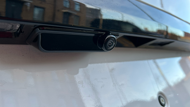 Ford Tourneo Custom 320 L1 Diesel Fwd 2.0 EcoBlue 136ps H1 Titanium 8 seater Auto